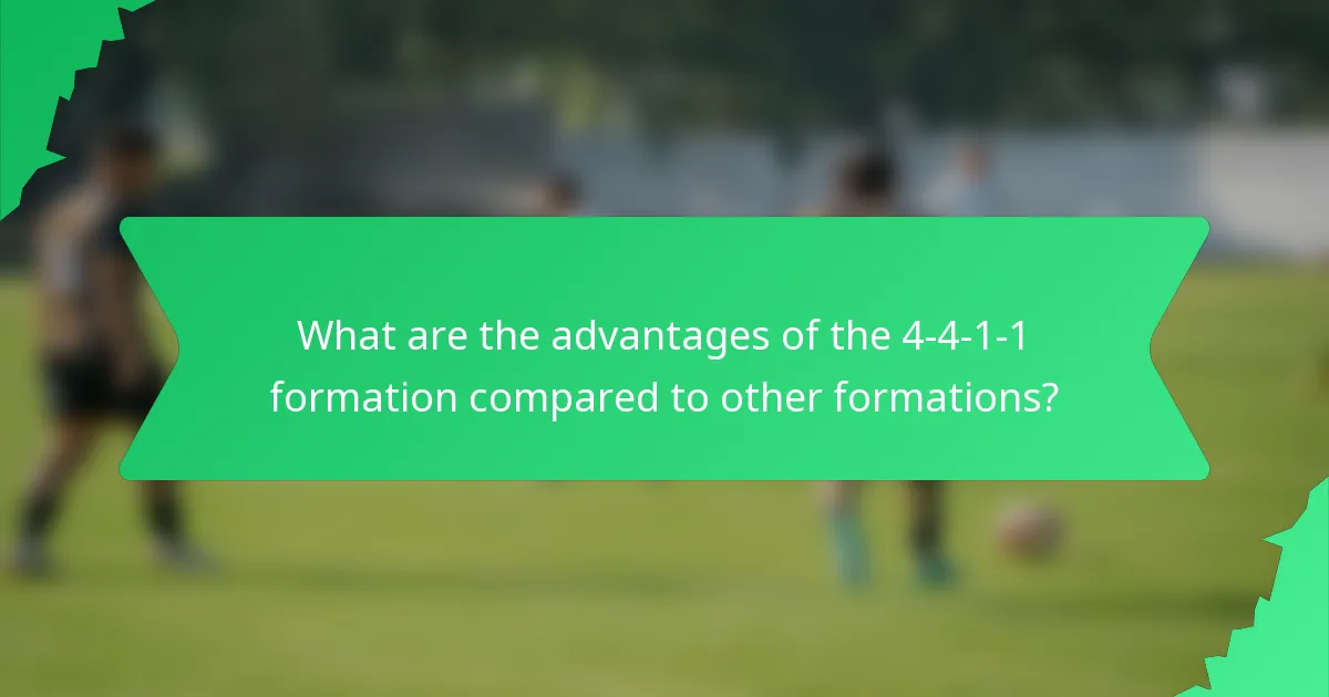 What are the advantages of the 4-4-1-1 formation compared to other formations?